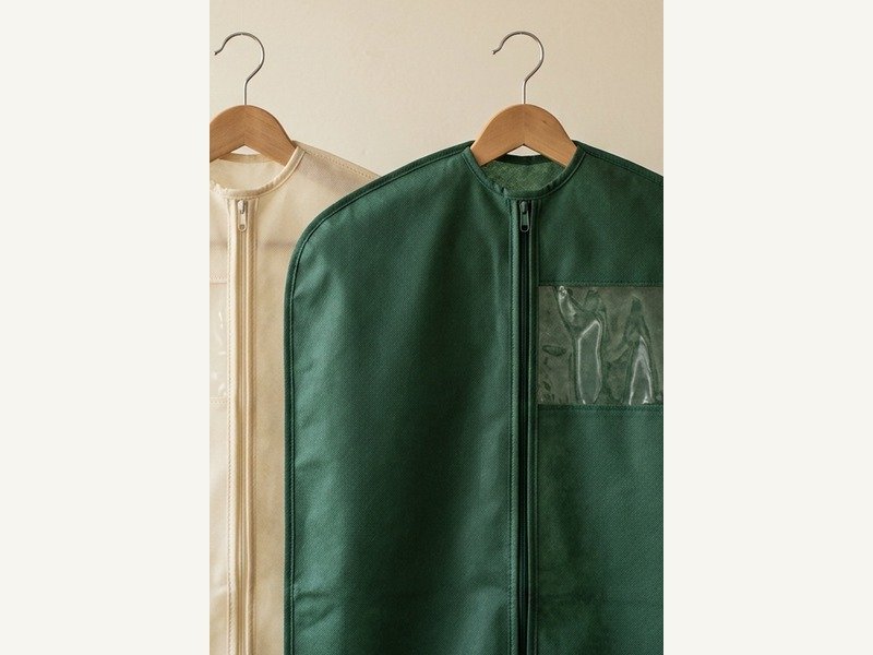 Suit Covers packaging format